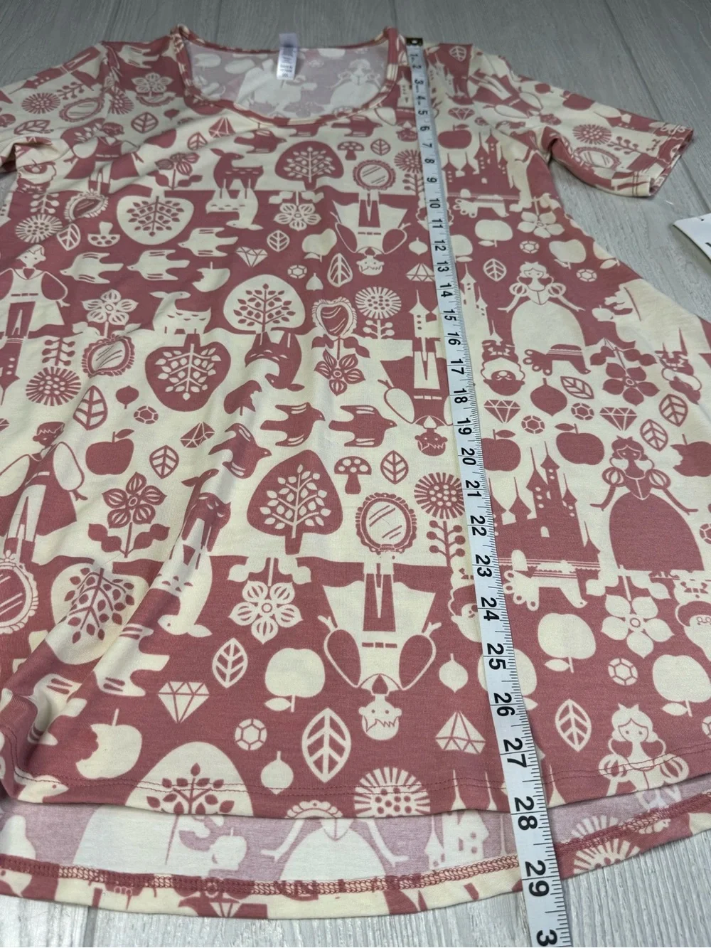 NWT DISNEY Snow White theme tunic top